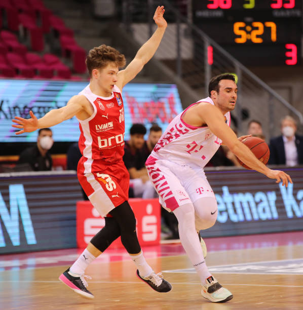 季后赛却成 季后赛却成